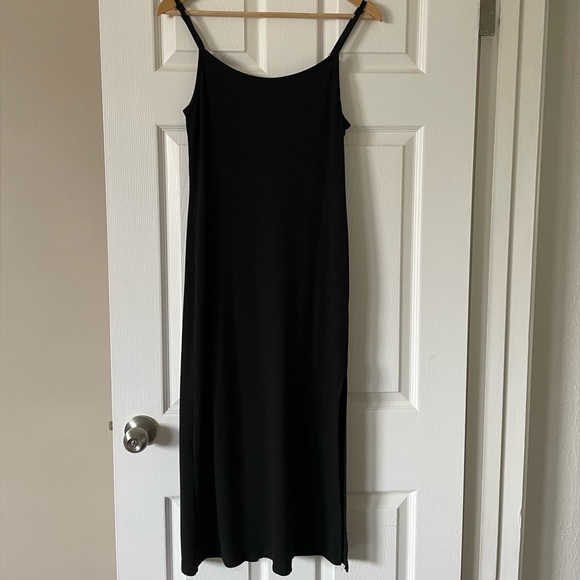 Black midi dress - Picture 1 of 3